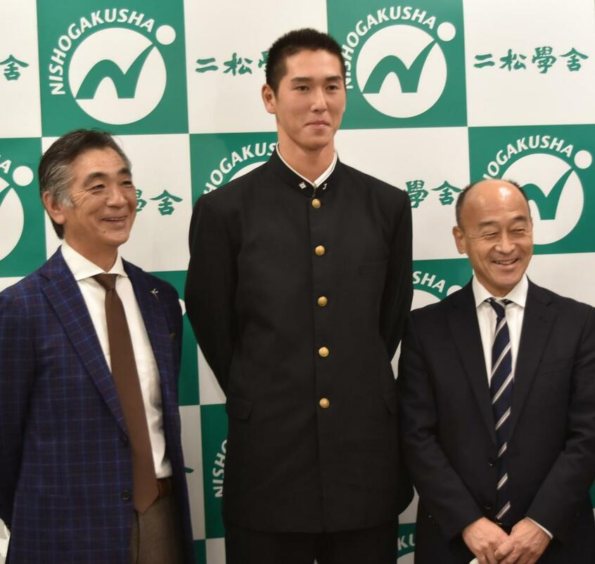 写真・図版（1枚目）| 巨人の規格外ルーキー「秋広優人」は大成するか？　開幕1軍入りした高卒新人のその後