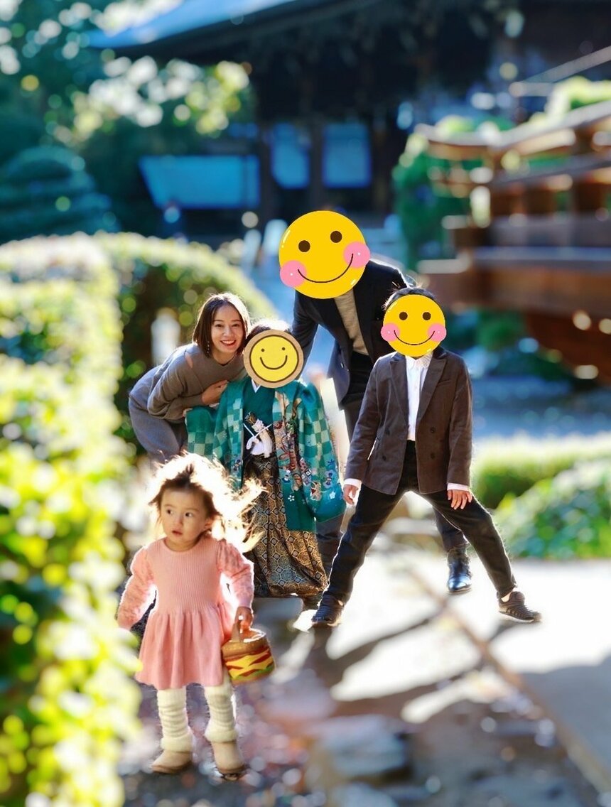 現在8歳、5歳、2歳のお子さんを育てる鈴木さん（提供）