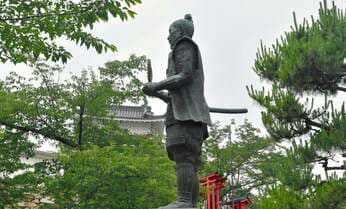 徳川家康と「犬のように忠節」だった三河武士たちの絆 家臣団の結束を強めた“苦境”とは?