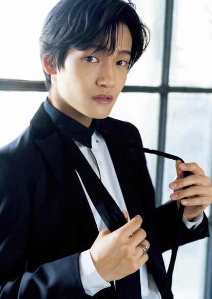 Aぇ!group 佐野晶哉 公式写真 Amazon.co.jp: Aぇ! group 公式 生 写真（佐野晶哉）AGK00392
