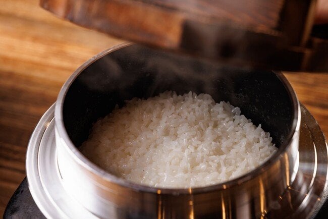 写真・図版(1枚目)| 【茨城県初出店】名古屋発・炊きたて釜炊きご飯とA5和牛カルビ699円が名物の「肉のよいち 神栖店」が2025年8月5日(火)にオープン!価格高騰時代に逆行する、話題の焼肉店が茨城神栖初出店