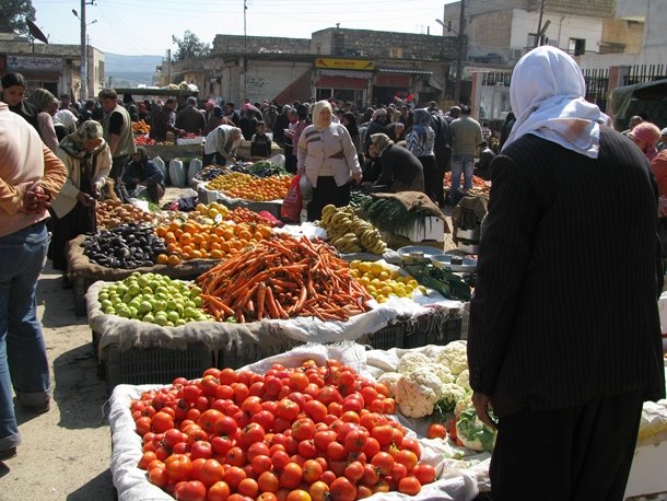 シリア北西部　町の市場　【シリアの旅のフォトギャラリーはこちら】