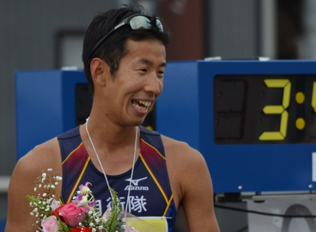 日本選手権で2位に入り、五輪代表入りが有力になった荒井。写真は2015年4月撮影。（c）朝日新聞社