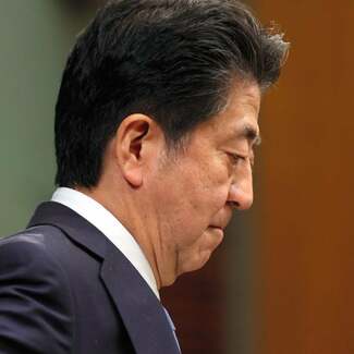 アッキーから辞意直後に電話 安倍首相はゴッドマザーの介護も