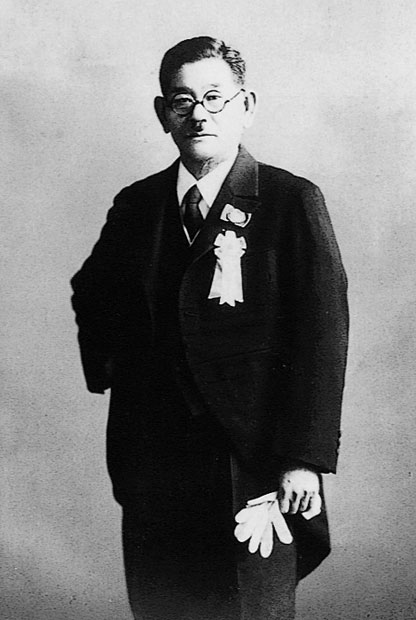 木下サーカス初代・木下唯助。大連に渡り、１９０２年に軽業一座を率いて旗揚げをしたと伝わる。繁栄の基礎を固めた創業者（写真：木下サーカス提供）