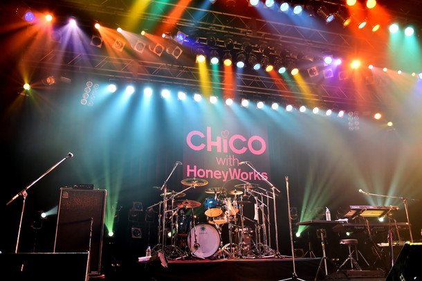 CHiCO with HoneyWorks 自身初の全国ツアーも大盛況!! 次作『カヌレとウルフ』は水波風南の『泡恋』とコラボ!?