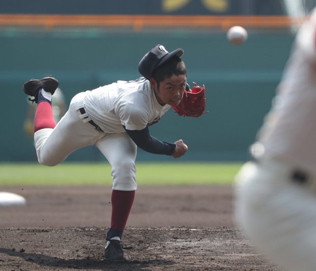 大阪桐蔭・根尾は二刀流として活躍できる？　（ｃ）朝日新聞社