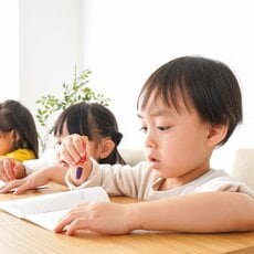 数字も漢字も大好きな年長男子「いつから中学受験の勉強を始めればいい？」　母の質問に「親の下心に注意」とプロが答える理由