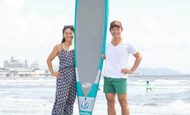 妻から「一緒に日本代表を目指そう」と言われて叶えた夢 「パドルボード」の世界一を目指す夫婦