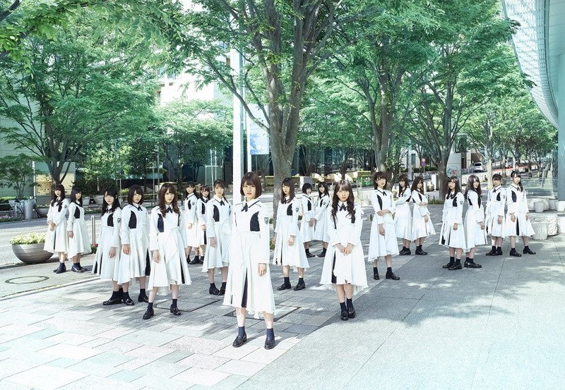 けやき坂46、1stアルバム『走り出す瞬間』収録内容を発表　新曲は18曲