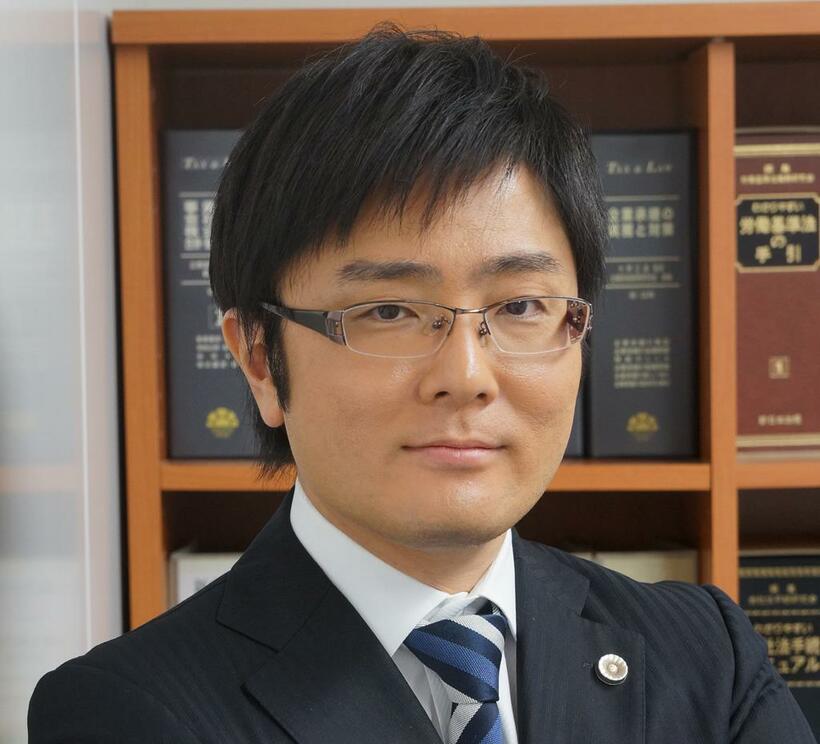 嵩原安三郎（たけはら・やすさぶろう）／弁護士。取り扱い分野は企業法務、消費者問題、労働問題、欠陥住宅問題、離婚問題、知的財産権問題など（写真：本人提供）