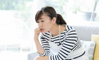 秋から冬に「気分が落ち込む」は秋冬版・五月病かも 冬季うつのセルフケアを医師が紹介
