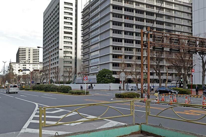 霞ヶ関官庁街56年後の近景。画面には「世界に冠たる日本の省庁群」が展開している。（撮影／諸河久：2020年1月16日）
