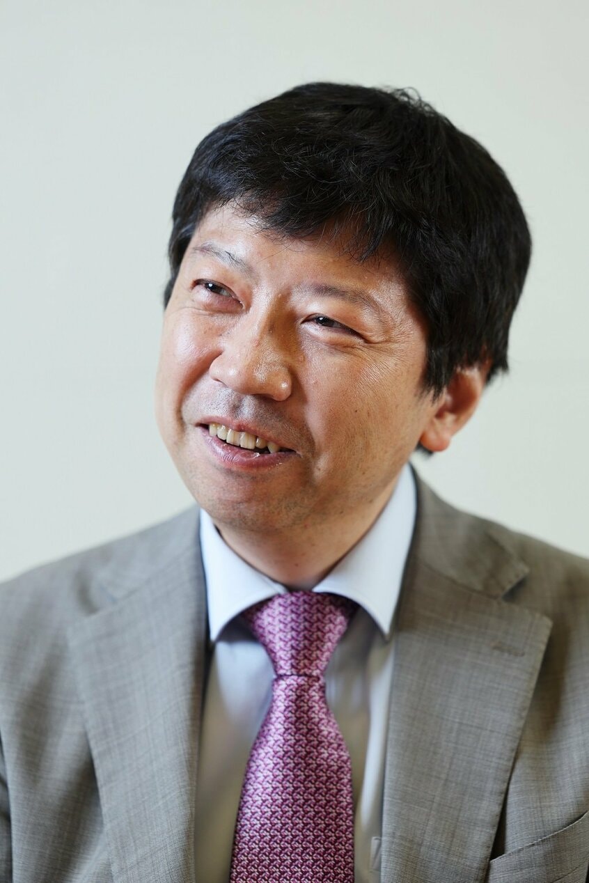 すぎもと・まさたか/1968年11月13日生まれ。55歳。愛知県名古屋市出身。90年、四段。2002年、朝日オープン準優勝。19年、八段。22年、通算600勝達成。藤井聡太八冠の師匠