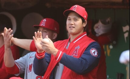 〈大谷翔平663日ぶり二刀流復帰〉大谷翔平、元チームメートが驚いた「私生活」　「選手が出掛けるなか、ホテルで一人夕飯を食べていて…」