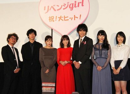 (左から)三木康一郎監督、清原翔、斉藤由貴、桐谷美玲、鈴木伸之、馬場ふみか、竹内愛紗(撮影・大塚淳史)