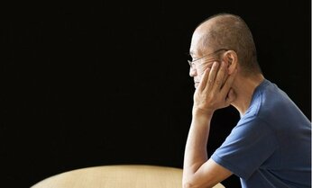 「正社員になれよ」が父の口ぐせ 非正規で働く元ひきこもり男性の“ふつうになれない”苦しみ
