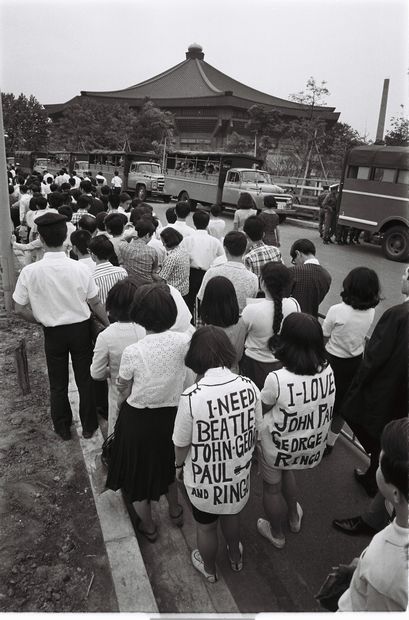 ５０年前、ビートルズのコンサートが行われた日本武道館　（ｃ）朝日新聞社