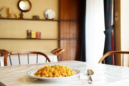 池波さんもこの席で食べただろうか。1300円(撮影・岸本絢)