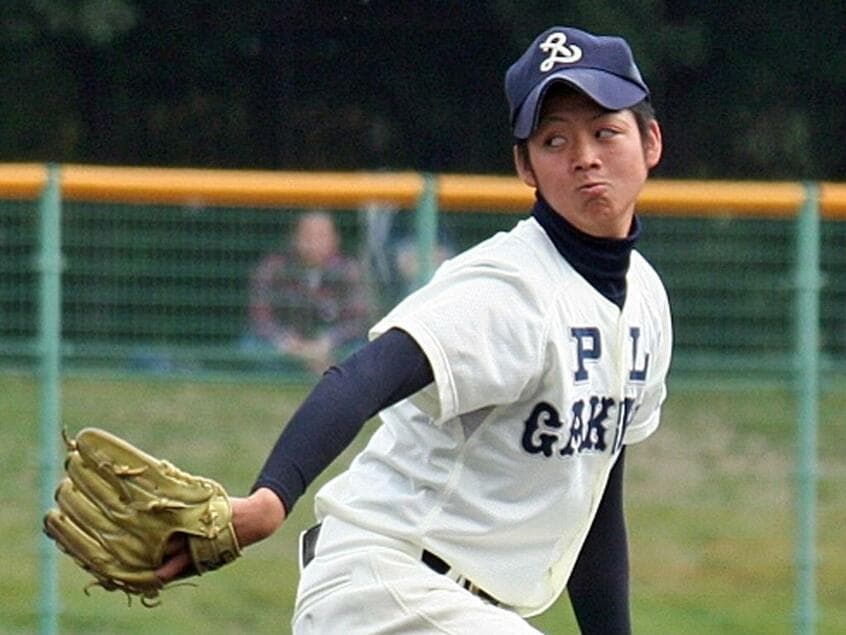 惜しくもノーヒットノーランを逃したPL学園の中野隆之 (c)朝日新聞社
