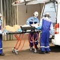救急車にためらい「血を吐いて様子見」はアリ? 医師が教える「速やかに救急要請すべき症状」とは