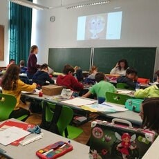 オーストリアでは小学生でも留年の危機⁉　小中高生の50％が「留年救済用の家庭教師」を利用