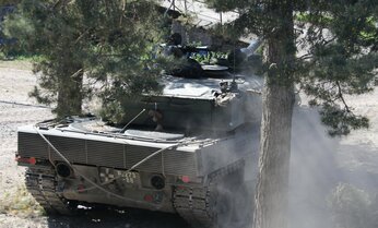 フィンランド取材 軍の最上級のごちそう「塩辛いスープ」に思うこと 侵攻で「軍事訓練」志願2倍に