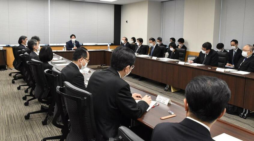 こども政策の強化に関する関係府省会議の様子