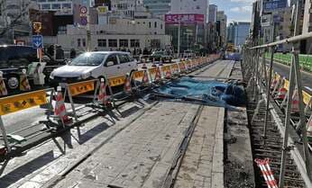 「お茶の水橋」工事で突如現れた85年以上前の都電軌道 歴史的な遺構は撤去されるのか