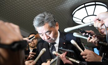 岸田政権の発足から約2年で2回の「辞任ドミノ」 不倫から税金滞納まで3週間足らずで3人