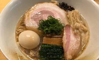 「ラーメンを食べるな!」と言われた一流ホテルシェフが55歳でキャリアを捨て、ラーメン屋を始めた理由