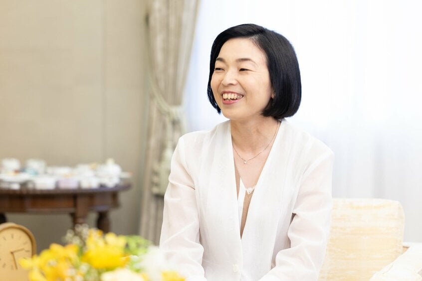 彬子女王(あきこじょおう)
1981年、故・寬仁親王の長女として誕生。学習院大学文学部史学科卒、英国オックスフォード大学マートン・コレッジに留学。女性皇族初の博士号を取得して帰国した。現在、京都産業大学日本文化研究所特別教授、京都市立芸術大学客員教授など。2012年に「心游舎」を設立し、日本の伝統文化を子どもたちに伝える活動も続ける。著書『赤と青のガウン オックスフォード留学記』(PHP文庫)は38万部を超える大ヒットとなった(撮影=写真映像部・馬場岳人)