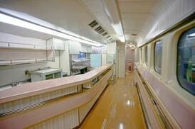 ０系新幹線の座席 座り心地で振り返る、世界の鉄道に影響を与えた「0系新幹線
