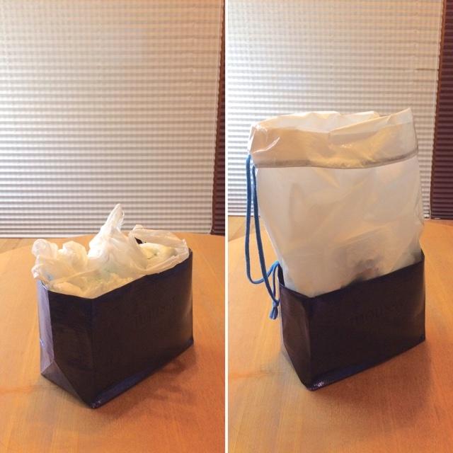 レジ袋のたたまない収納の例。紙袋や大きめの袋を用意して、軽く結んだレジ袋を入れるだけでＯＫです（撮影／sea）
