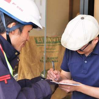 郵便配達はベルも鳴らせず…今も続くマイナンバー大混乱 郵便配達員の“悲鳴”