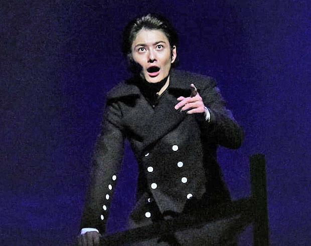 岡田将生さんが主役を演じる舞台「ハムレット」　（撮影／細野晋司）