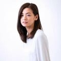 居酒屋女将になった「尾野真千子」は接客も豪快? 大物女優なのに“人前で着替え”も「大丈夫でしょ」