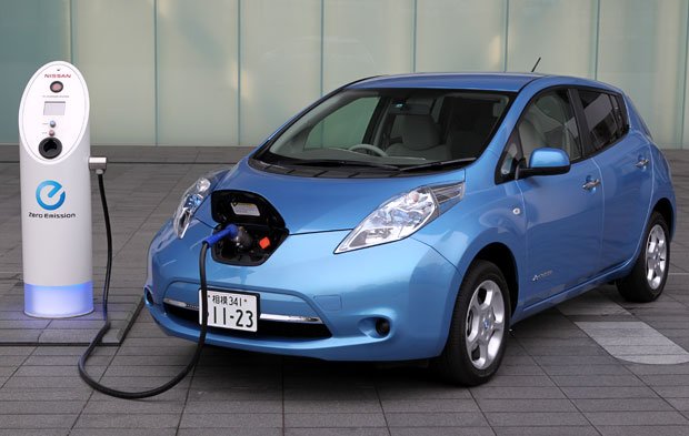 日産の「リーフ」　（c）朝日新聞社　＠＠写禁
