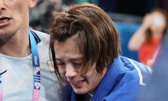 マスコミは「涙」に頼りすぎ? 阿部詩の「号泣」に賛否両論、嫌悪感を持つ人はなぜ増えた