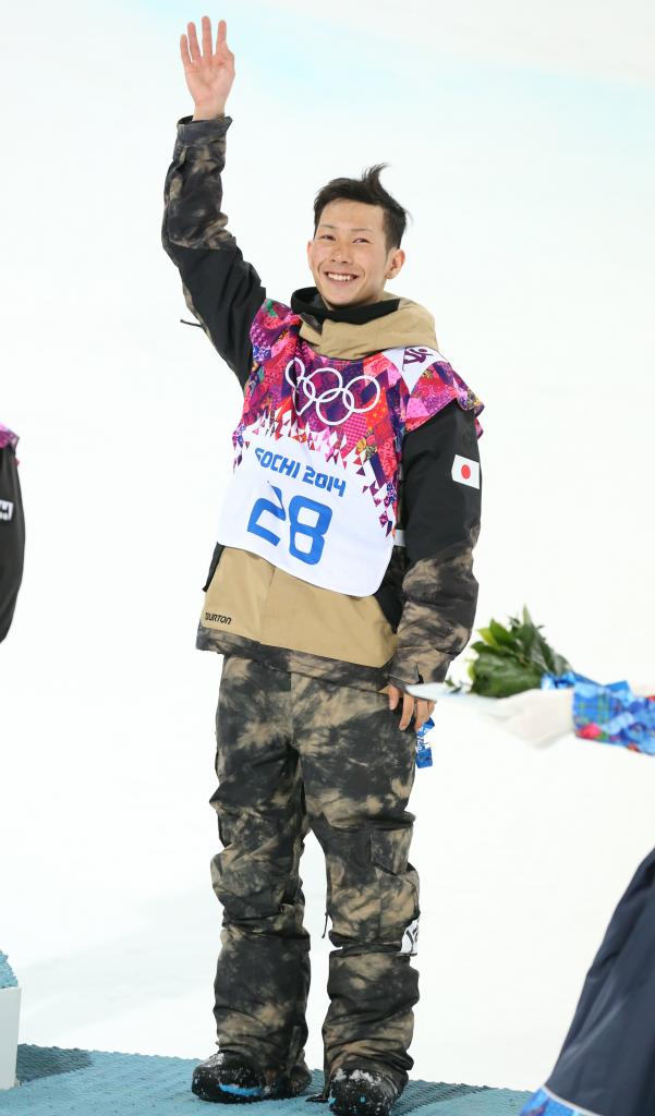 ソチ五輪スノーボード男子ハーフパイプで銅メダルを獲得した平岡卓　 （ｃ）朝日新聞社