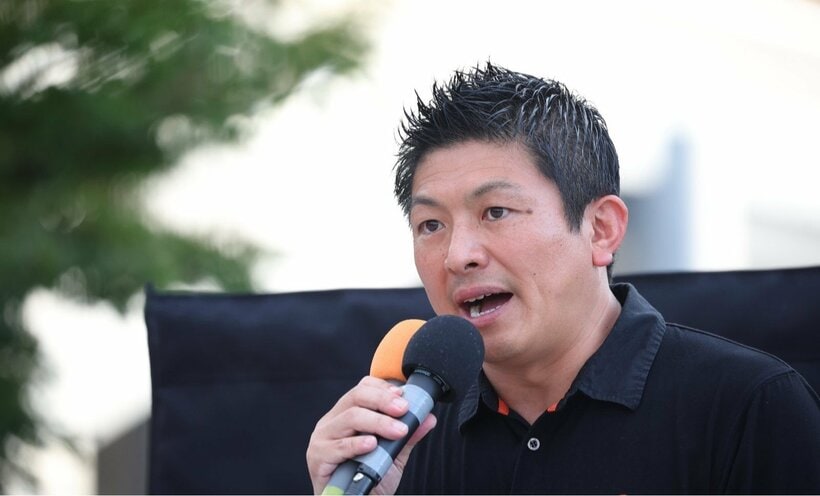 選挙中の神谷代表（写真映像部・松永卓也撮影）