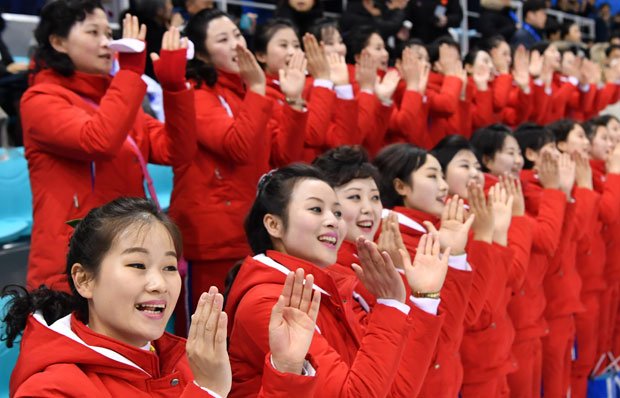北朝鮮の美女軍団（ｃ）朝日新聞社