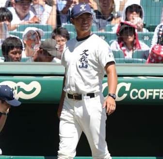 　国学院久我山高校の尾崎直輝監督（撮影・遠崎智宏）