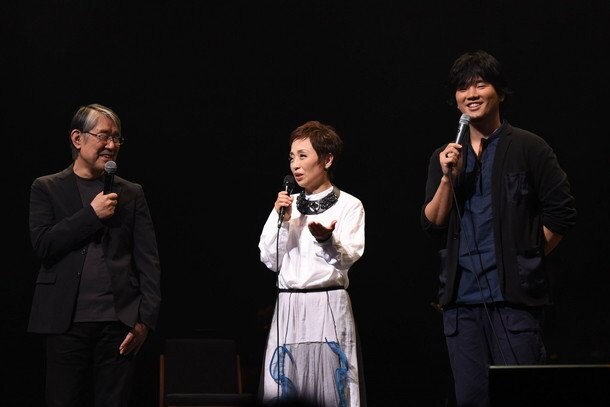 クミコ 松本隆＆秦 基博との「さみしいときは恋歌を歌って」ライブ映像公開