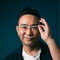 八嶋智人 いつもご機嫌で共演者とも打ち解け、携帯の連絡先は4千件 楽しむことを徹底する理由〈A-Studio+きょう出演〉