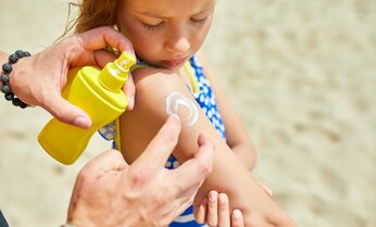 子どもの日焼け、どこまで気にすればいい? 日焼け止めは毎日塗るべき? 専門医に聞く