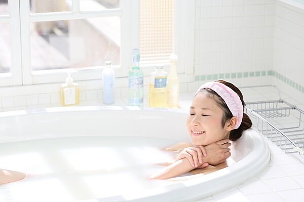 体が温まり血行がよくなっている入浴中や入浴後も効果的