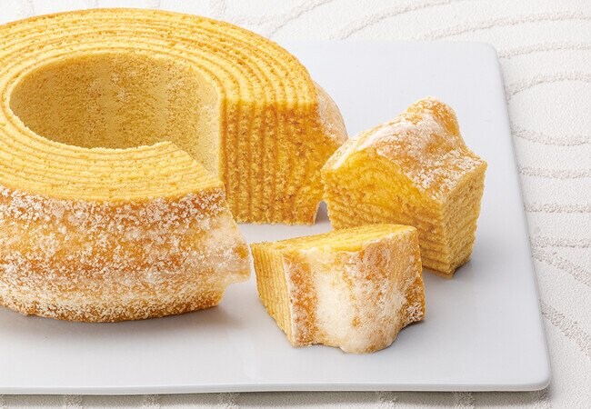 写真・図版(1枚目)| 【名古屋】バームクーヘン専門店「ねんりん家」が期間限定OPEN。夏の新作『ピスタチオ香るマウントバーム』が名古屋駅初登場!