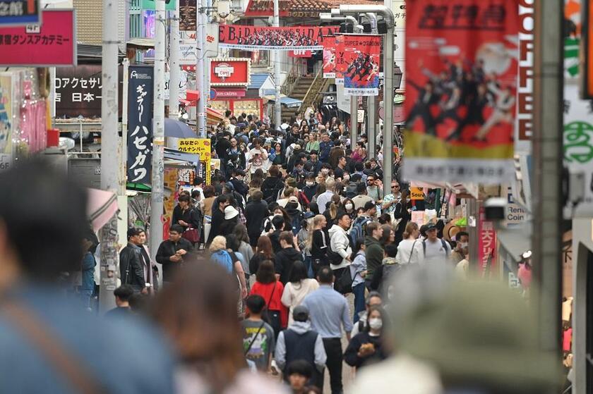 観光客でにぎわいを取り戻しつつある。人の移動が活発になれば、感染が増えることが報告されている（撮影／写真映像部・東川哲也）