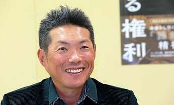 前侍ジャパン監督が明かす苦悩 「小久保の失敗」と書かれたスポーツ紙を額装した訳とは?